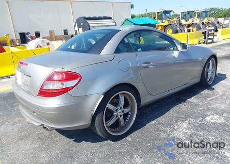 2005 Mercedes-Benz Slk 350 из США, поврежденный, VIN WDBWK56F85F032243
